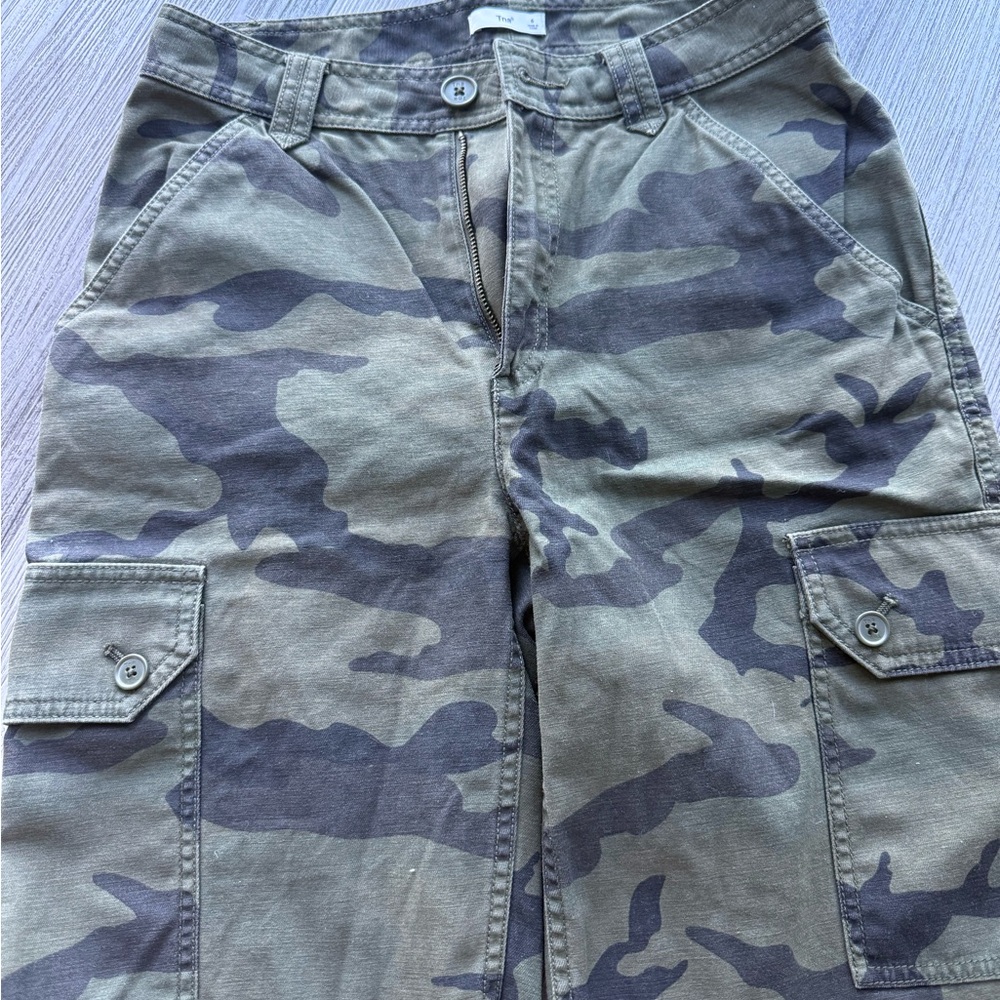 Aritzia Women’s  Camouflage Cargo Pants